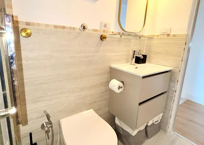 Caesar's Nest Apartment Rom