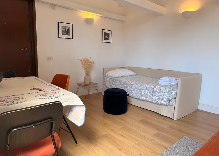 Caesar's Nest Apartment Rom